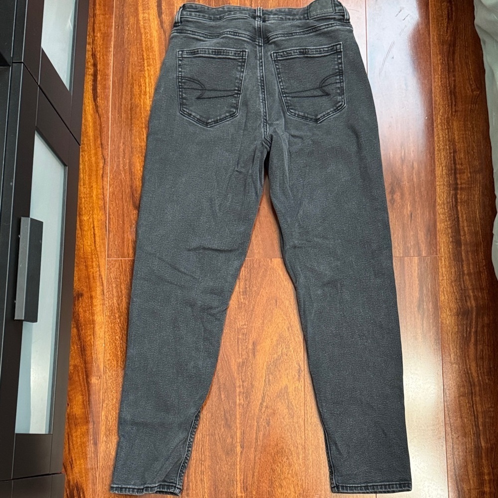 American Eagle Outfitters High Rise Black Jeans - Picture 4 of 4